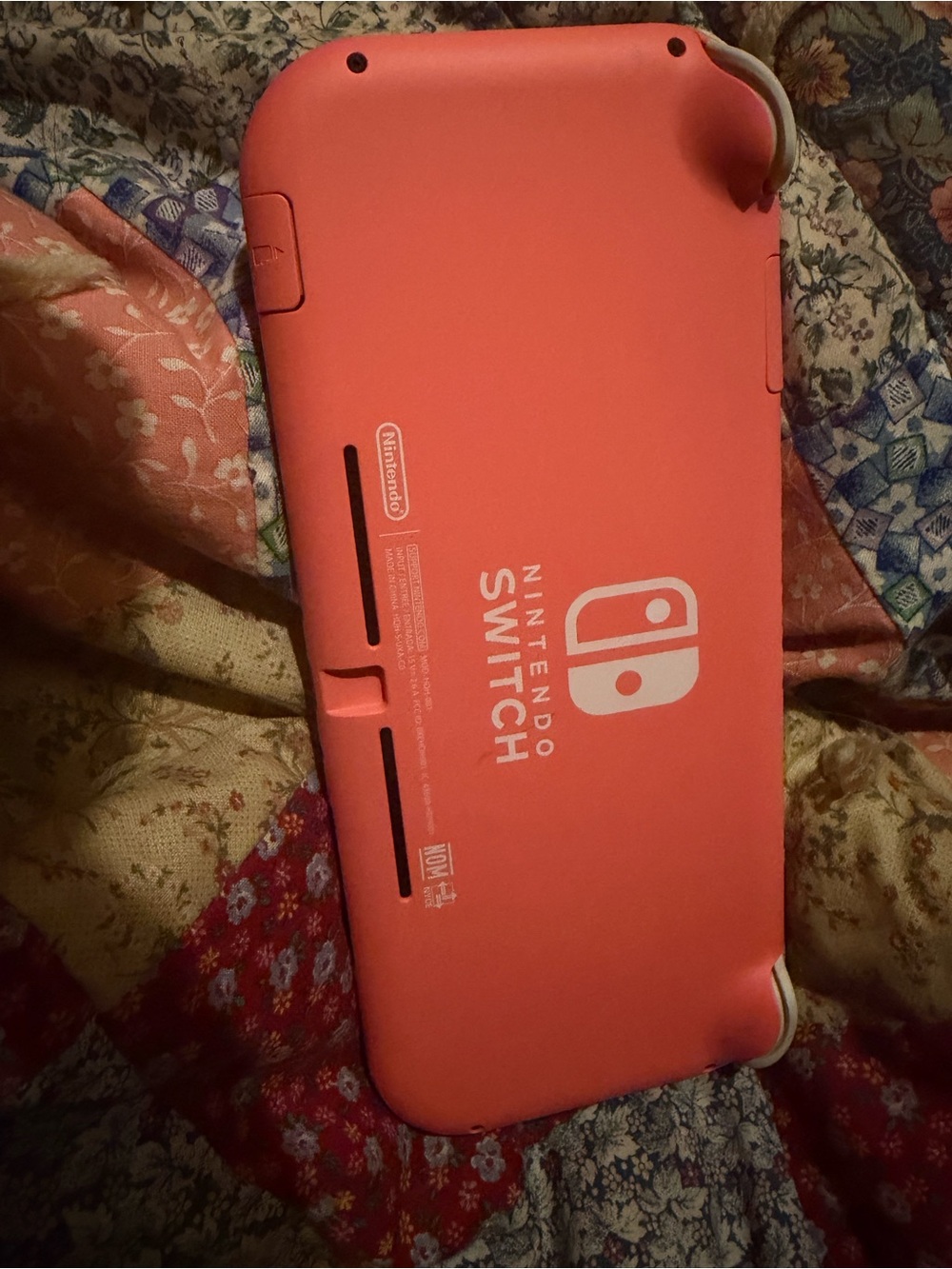 Pink Nintendo switch lite - Picture 3 of 9